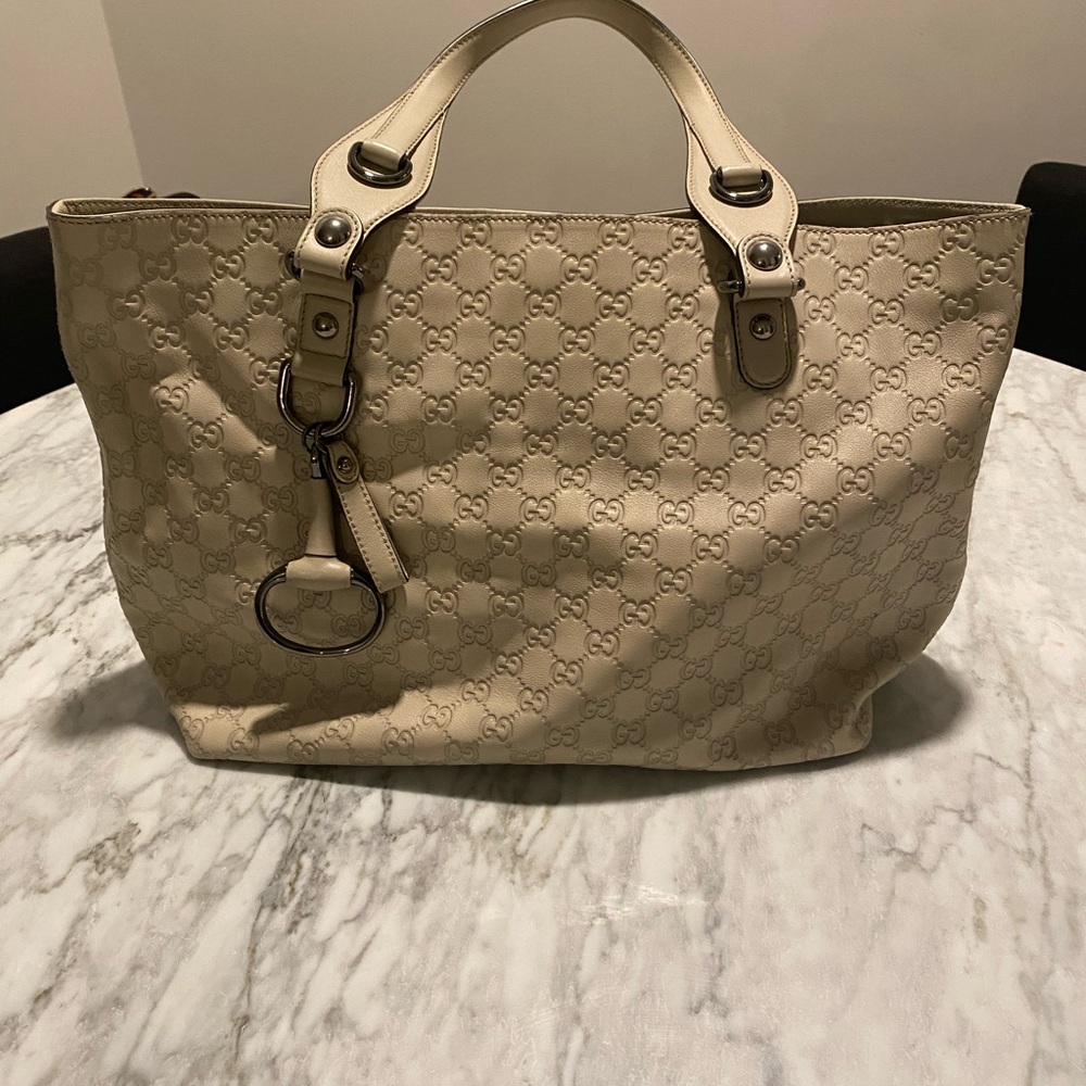 Gucci tote, great for everyday or travel. - Picture 2 of 2